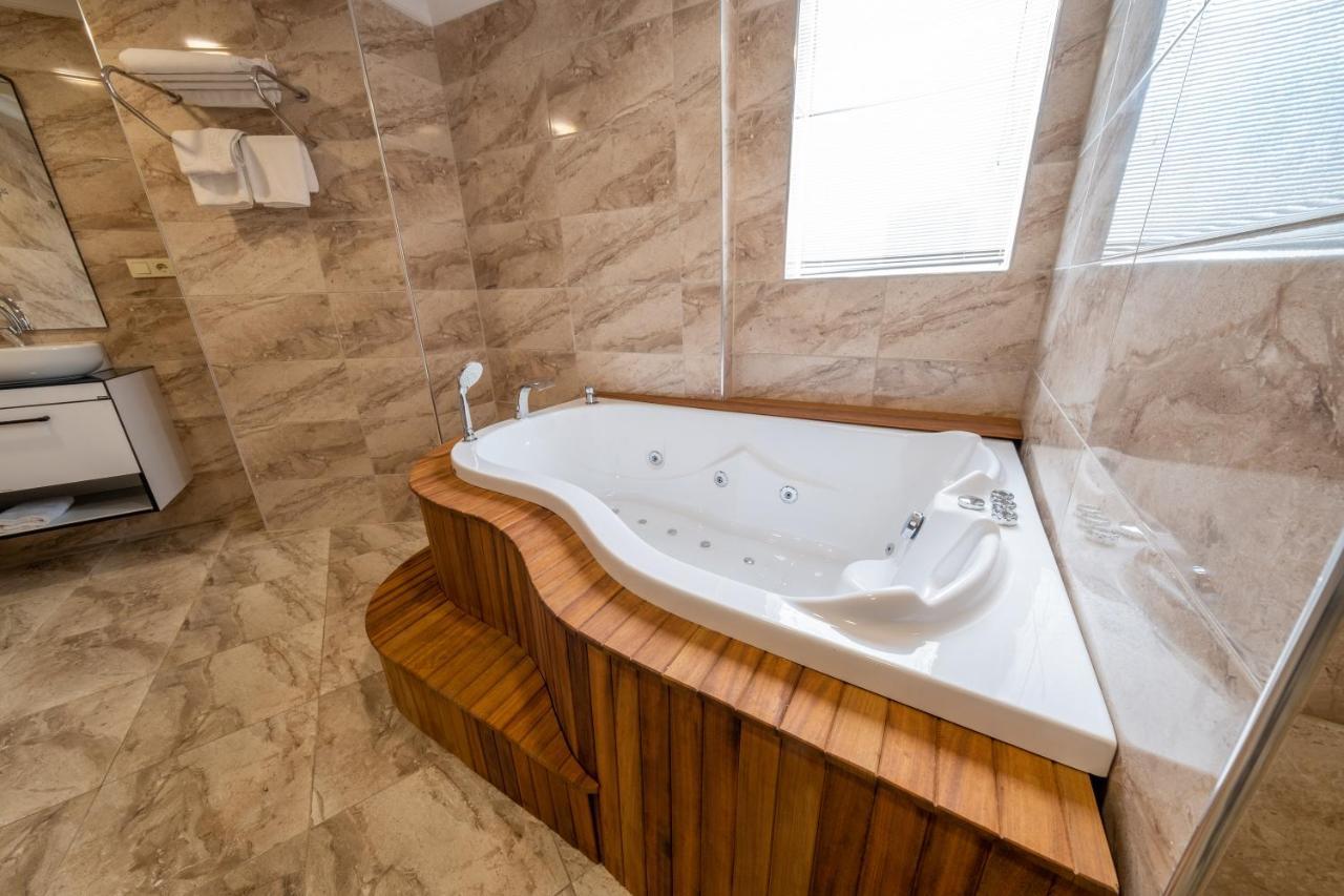 Istanbul Nova Hotel Zewnętrze zdjęcie